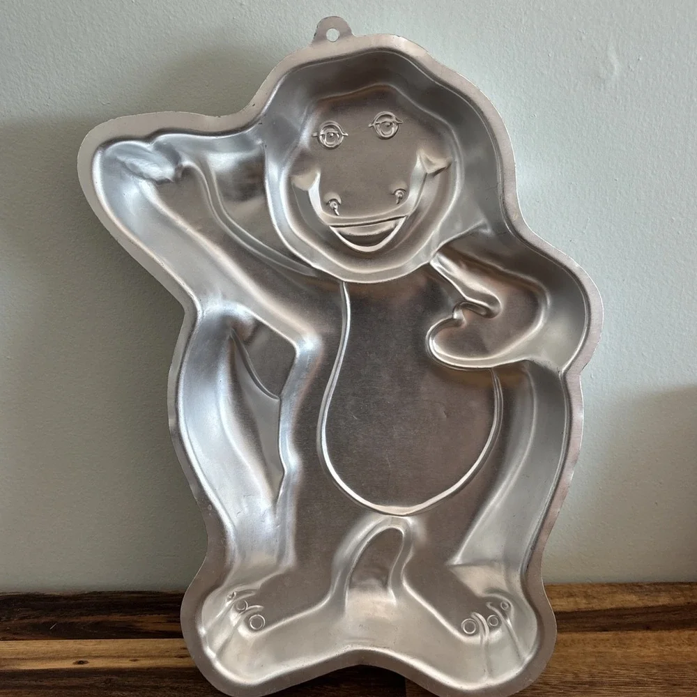 Vintage Barney the Purple‎ Dinosaur, Aluminum Cake Pan, 2105-6713, 1993, Wilton